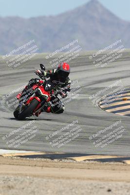 media/Oct-02-2025-Racers Edge (Thu) [[2c91cb6ab3]]/2-A Group/Session 5-Turn 12 (130pm)/